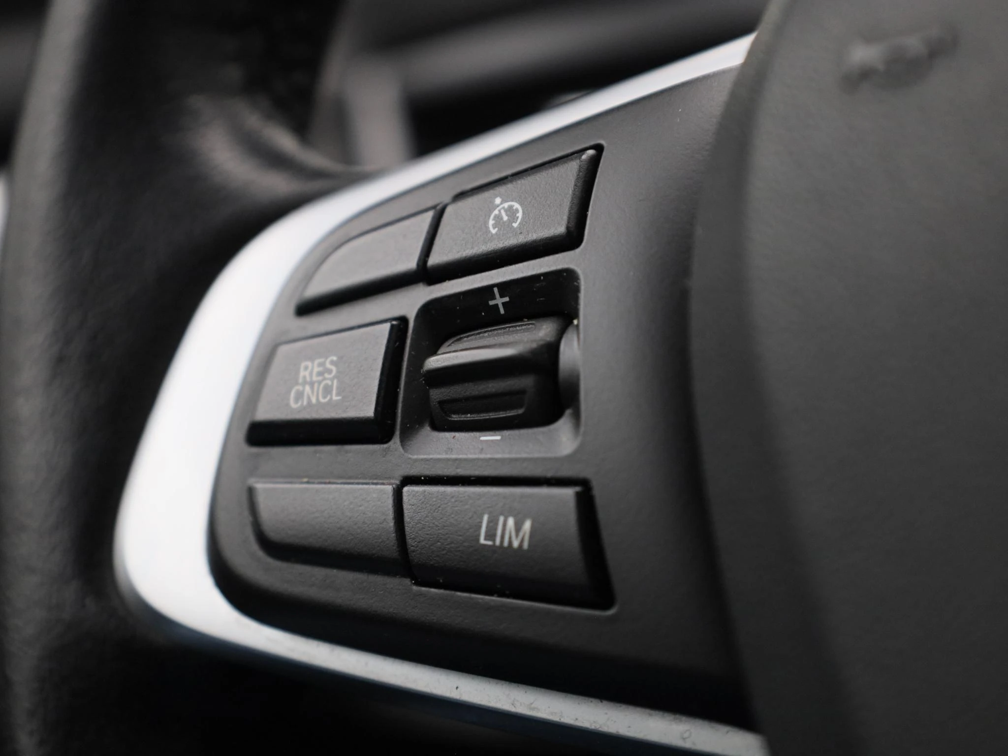 BMW-2 Reeks-image-20