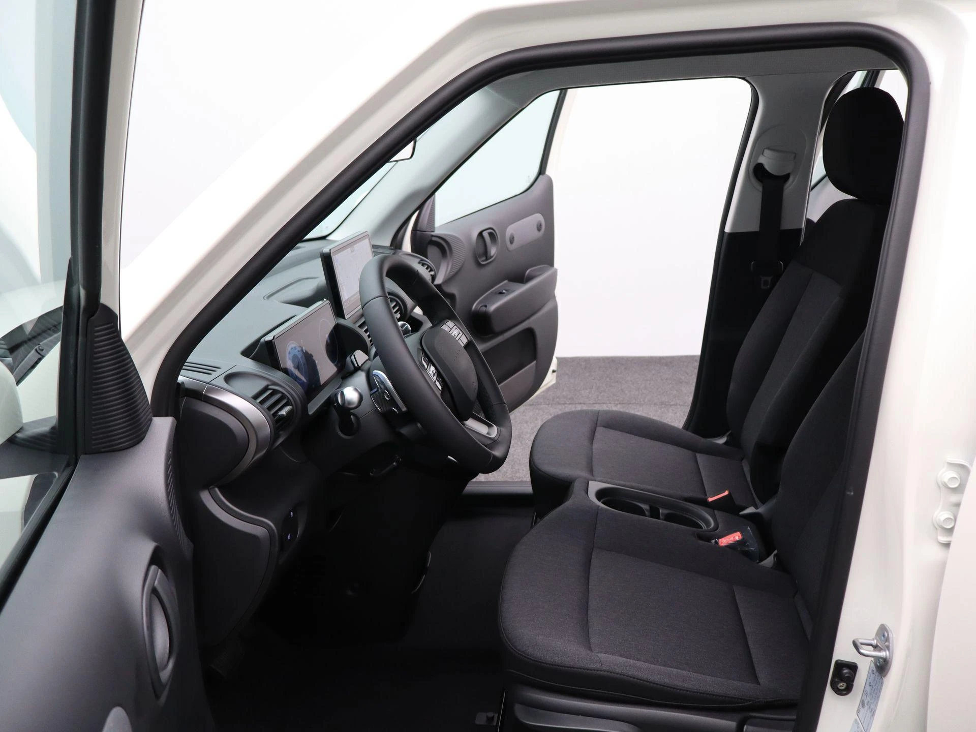 Hyundai-Inster-image-10