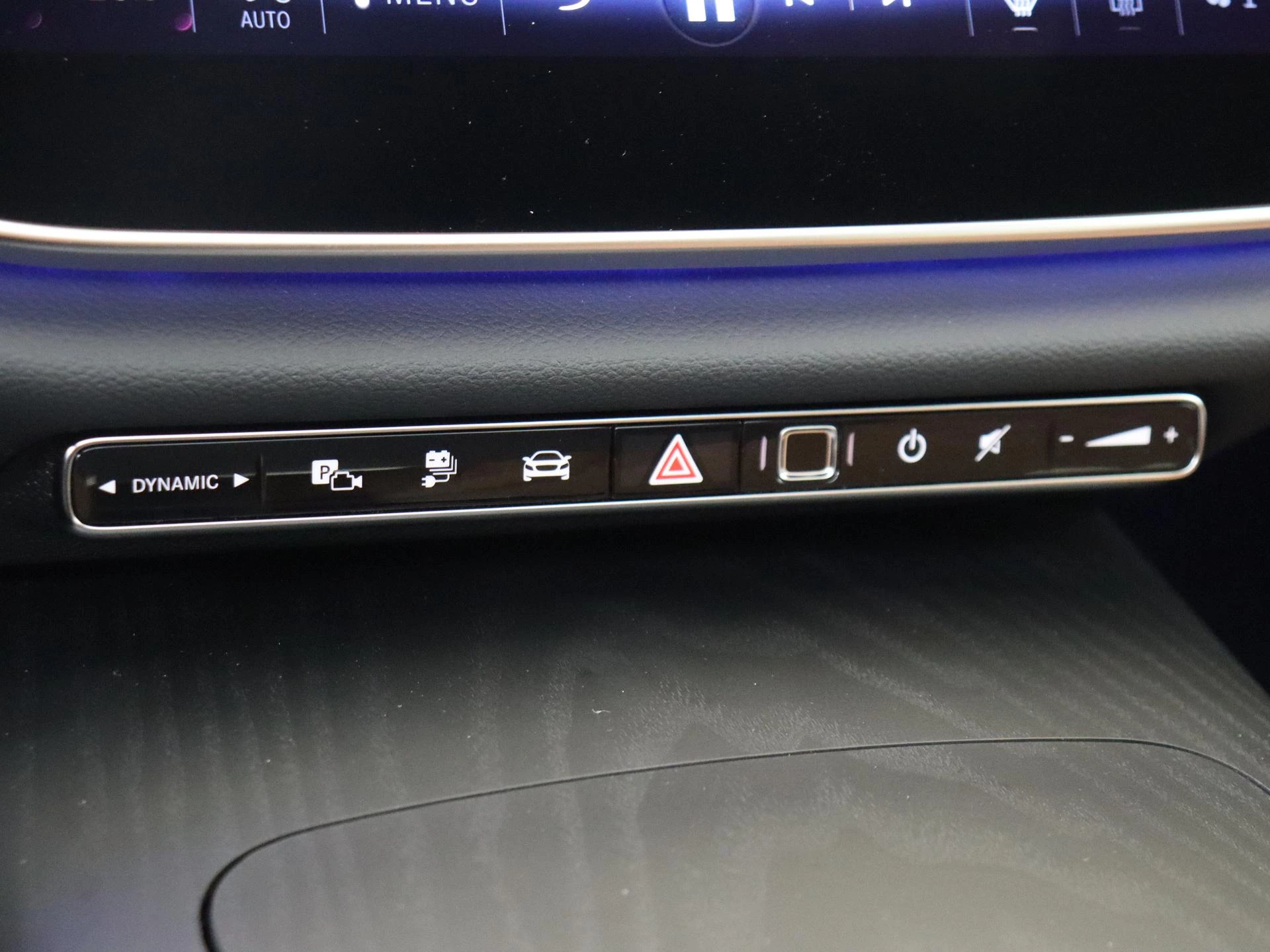 Mercedes-Benz-E-Klasse-image-19