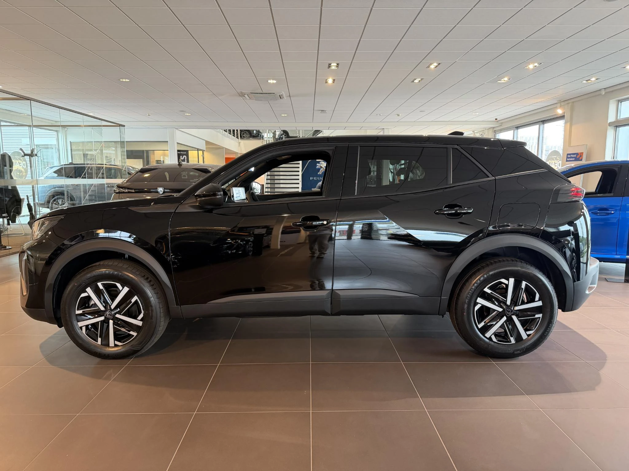 Peugeot-2008-image-10