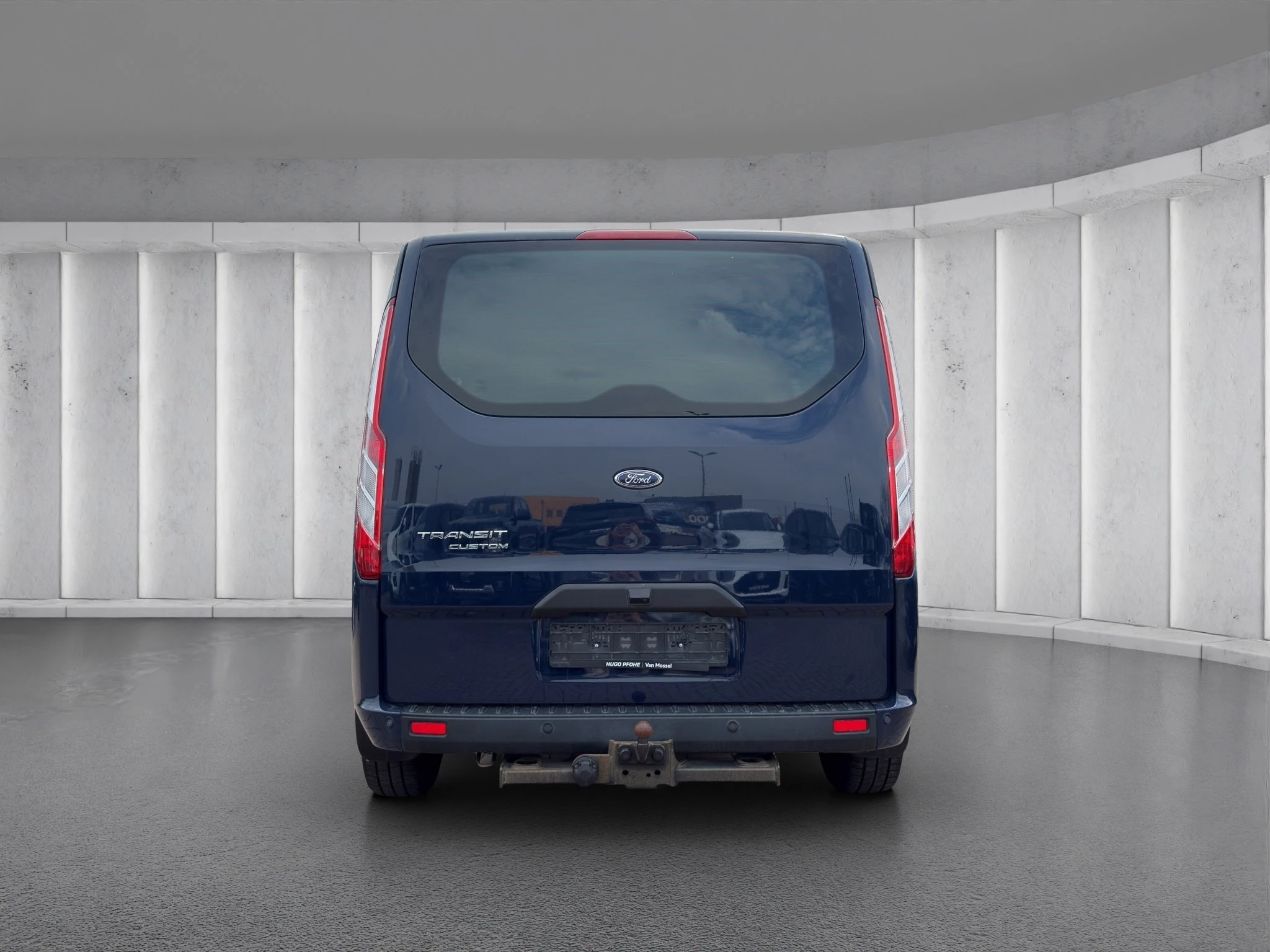 Ford-Transit Custom-image-3