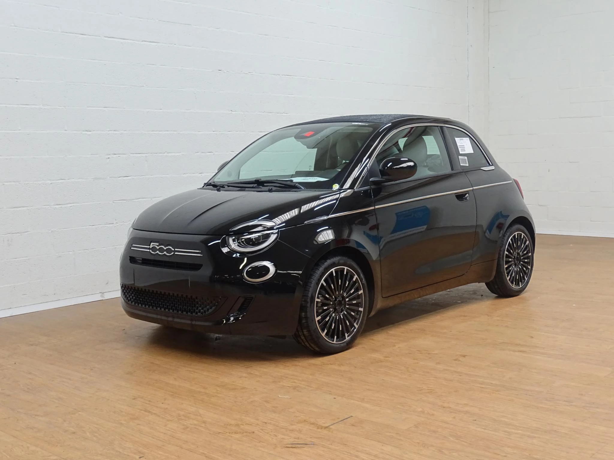 Fiat-500C-image-4