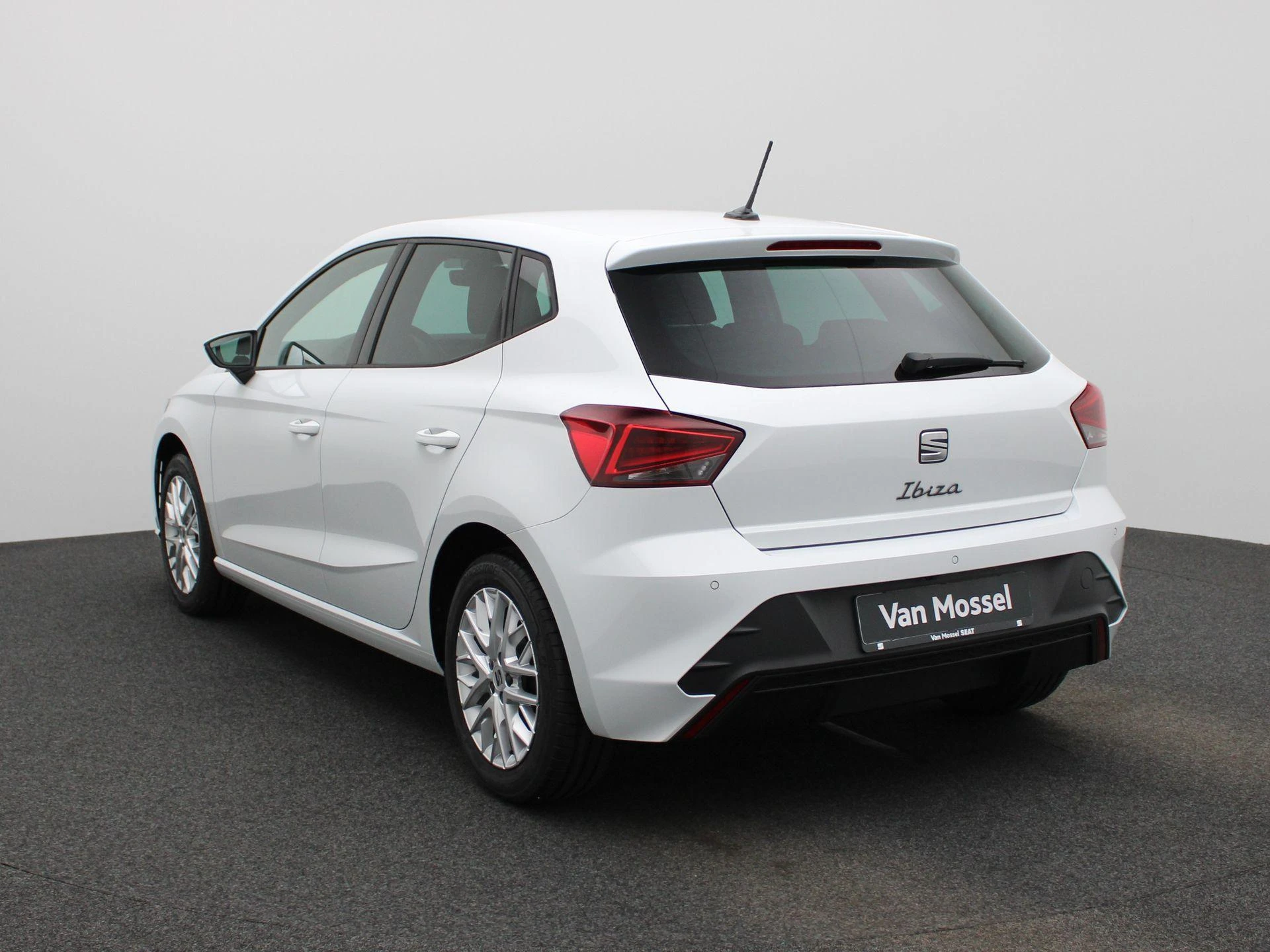 SEAT-Ibiza-image-1