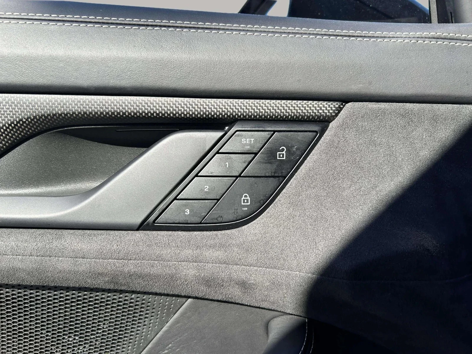 Porsche-Taycan-image-10