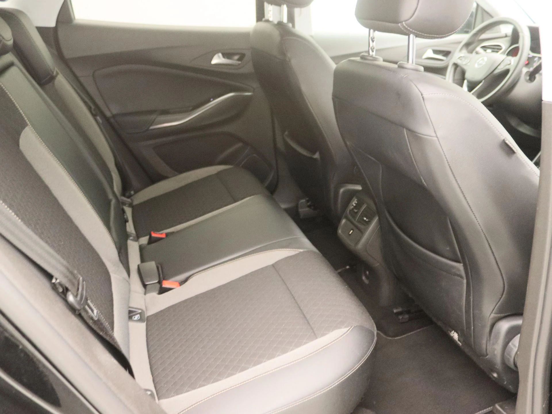 Opel-Grandland X-image-24