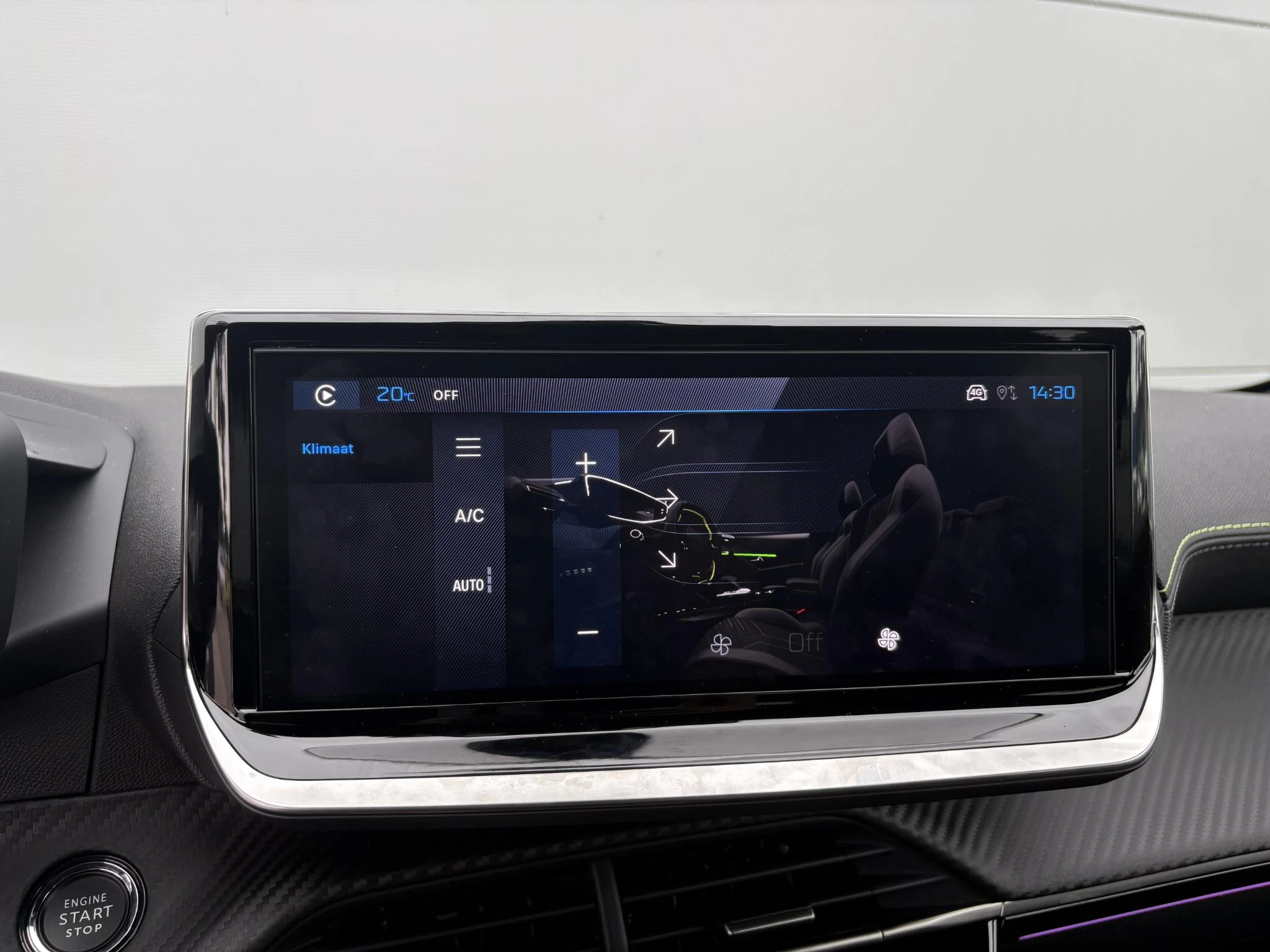 Peugeot-208-image-19