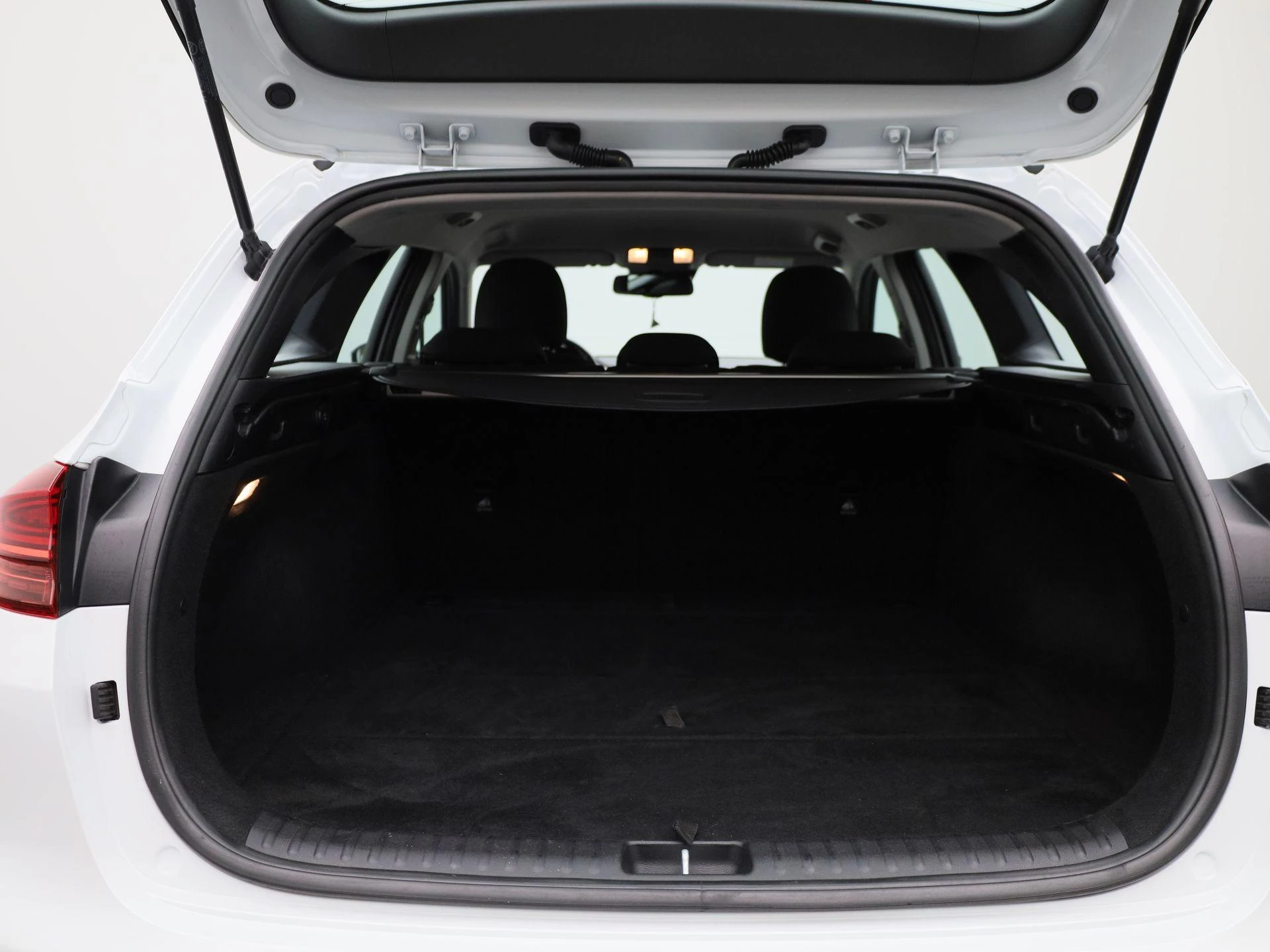 Kia-Ceed Sportswagon-image-14