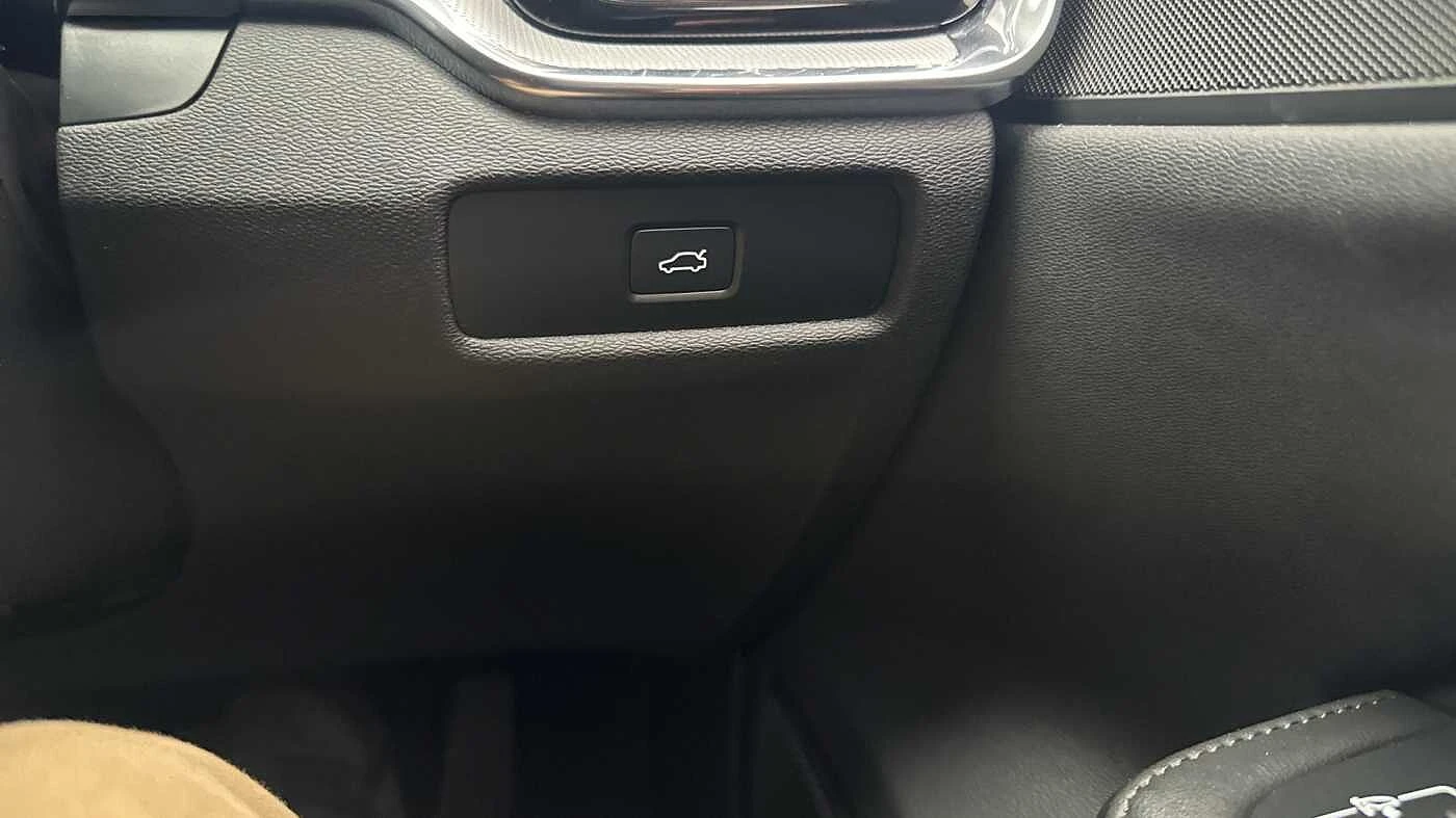 Volvo-V60-image-25