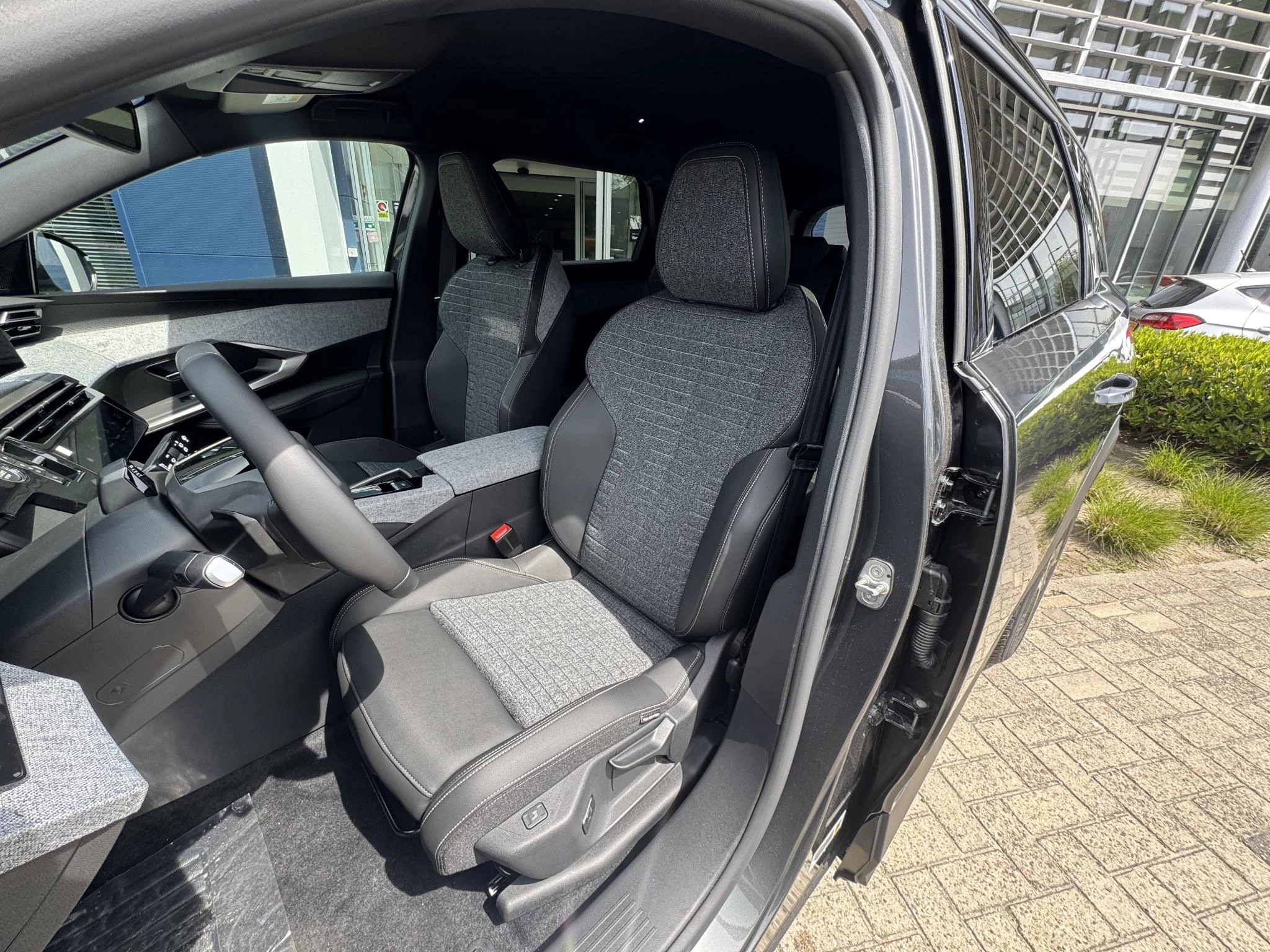Peugeot-5008-image-17