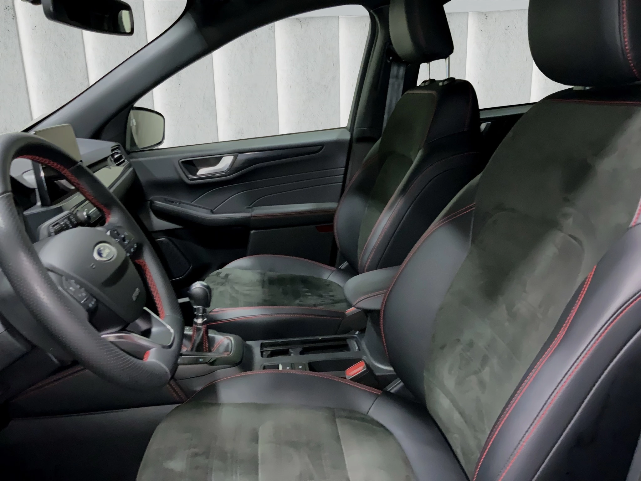 Ford Kuga ST-Line X*PANO*AHK*KAM*ACC*NAVI*SOUND-SYS. LED Pano SHZ 4xSHZ