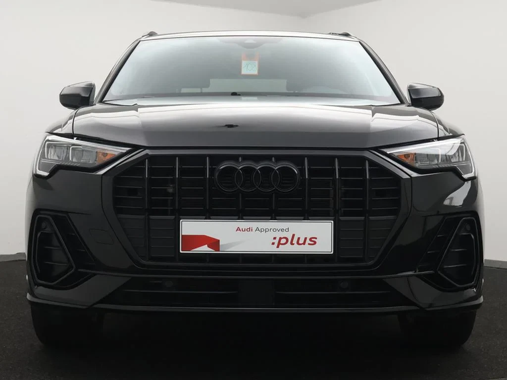 Audi-Q3-image-24