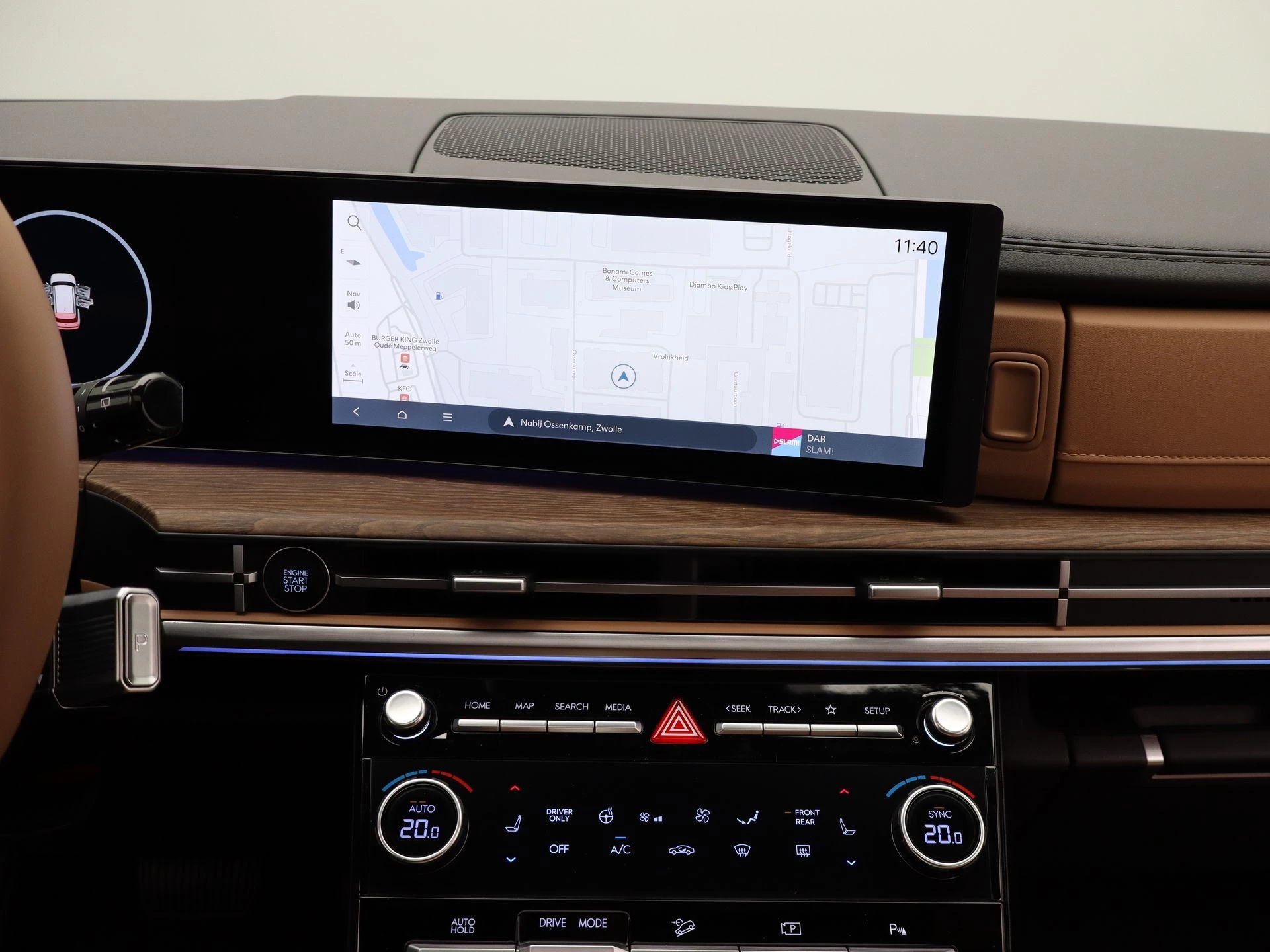 Hyundai-Santa Fe-image-9