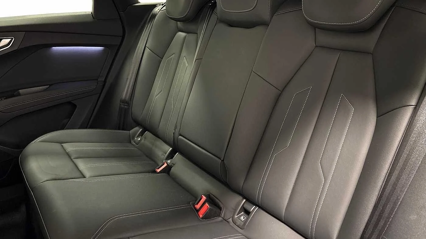 Audi-Q4 e-tron-image-6