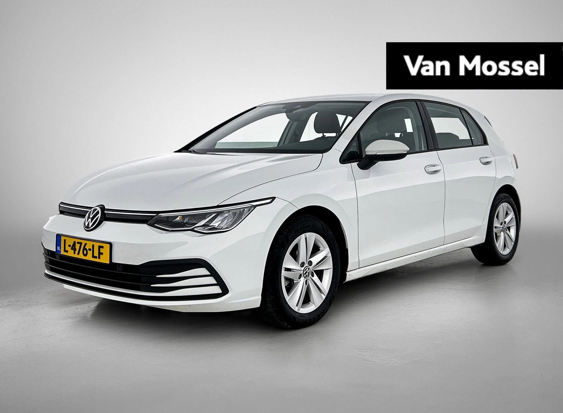 Volkswagen-Golf-image-0