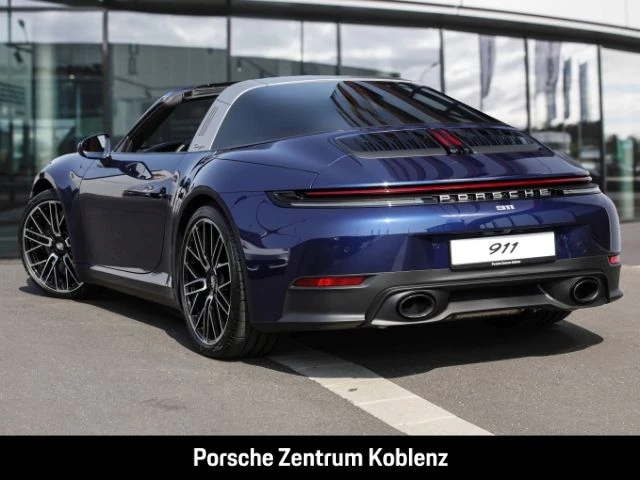Porsche-911-image-2
