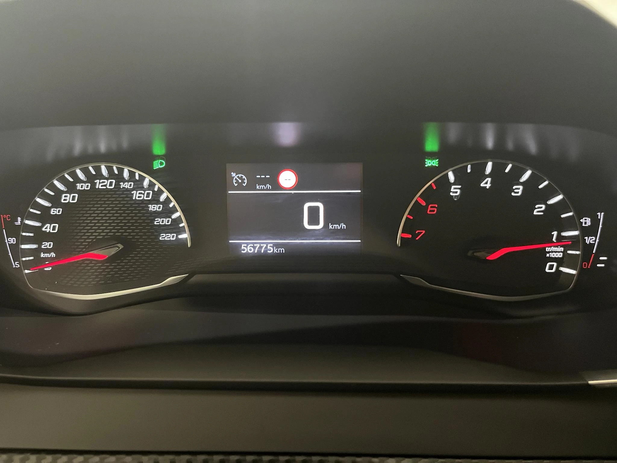 Peugeot-2008-image-6