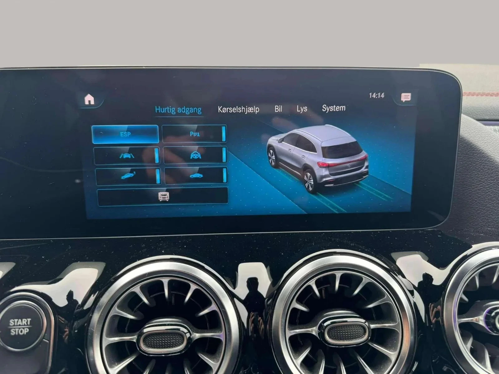 Mercedes-Benz-EQA-image-13