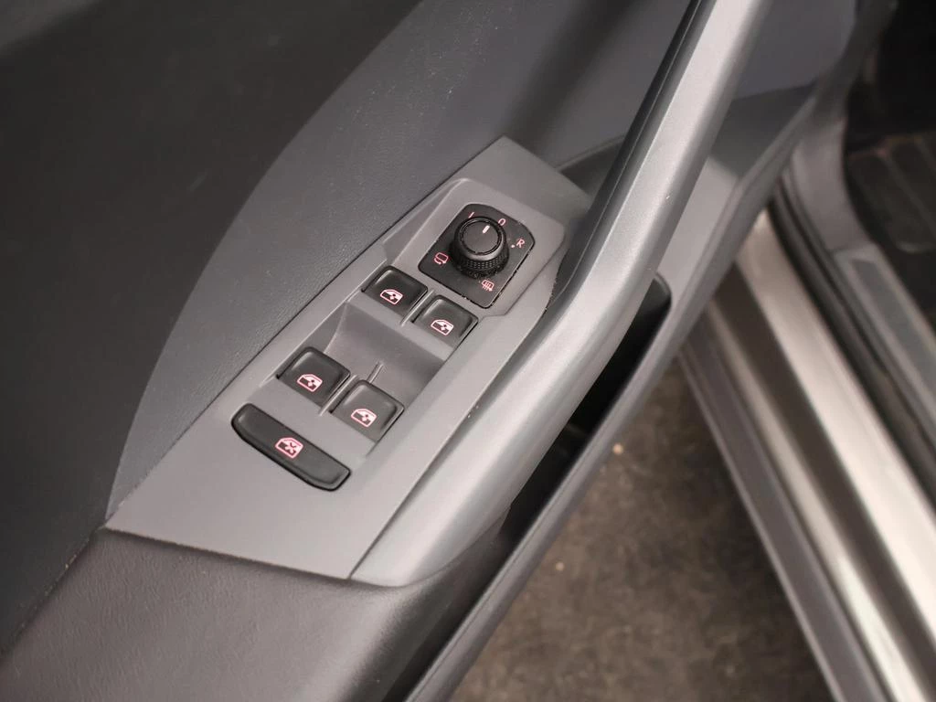 Volkswagen T-Cross T-Cross Life 1.0TSI 115PK *AUTOMAAT*CAMERA*PDC*NAVI*APP-CONNECT*ACC*...*