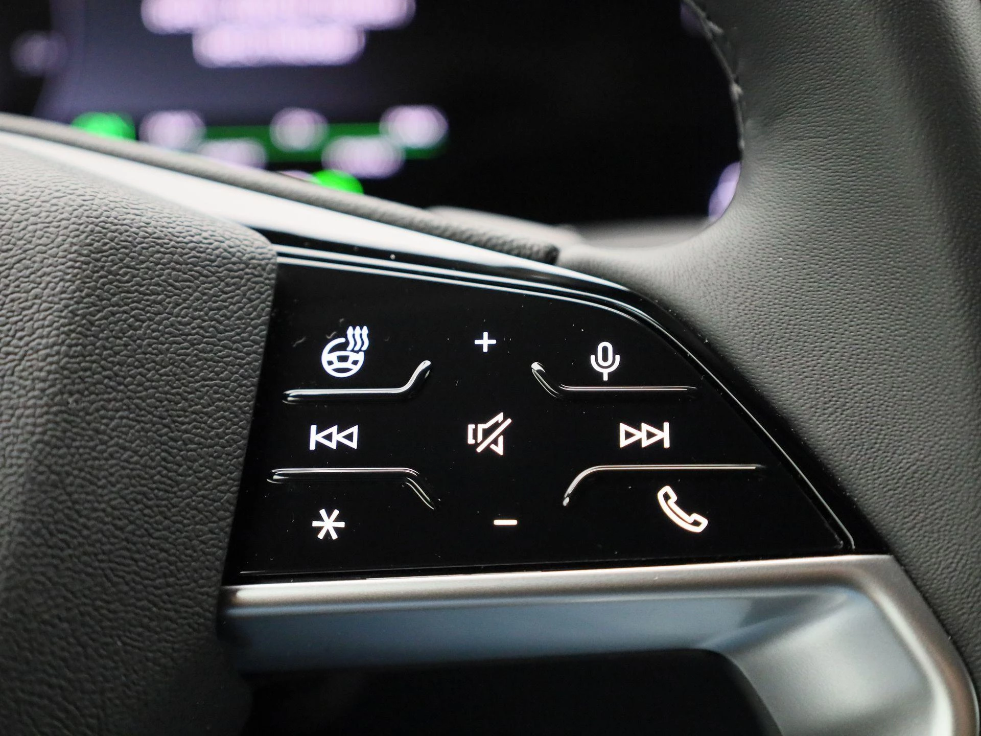 Audi-Q6 e-tron-image-20