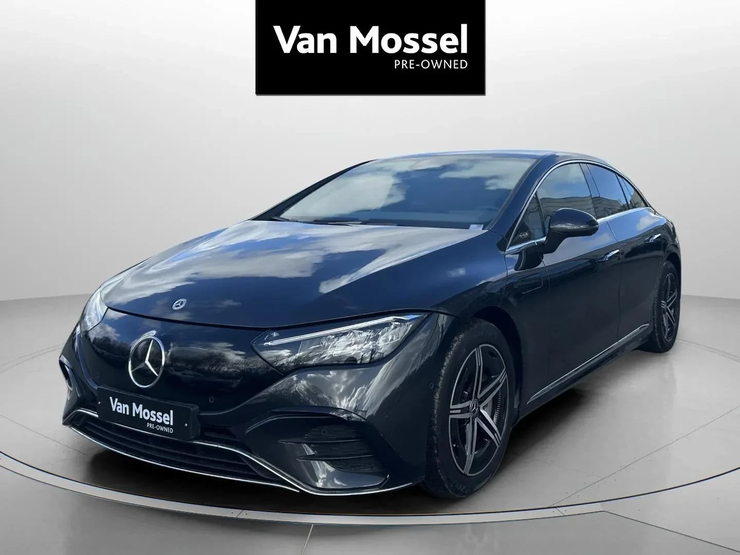 Mercedes-Benz-EQE-image-0