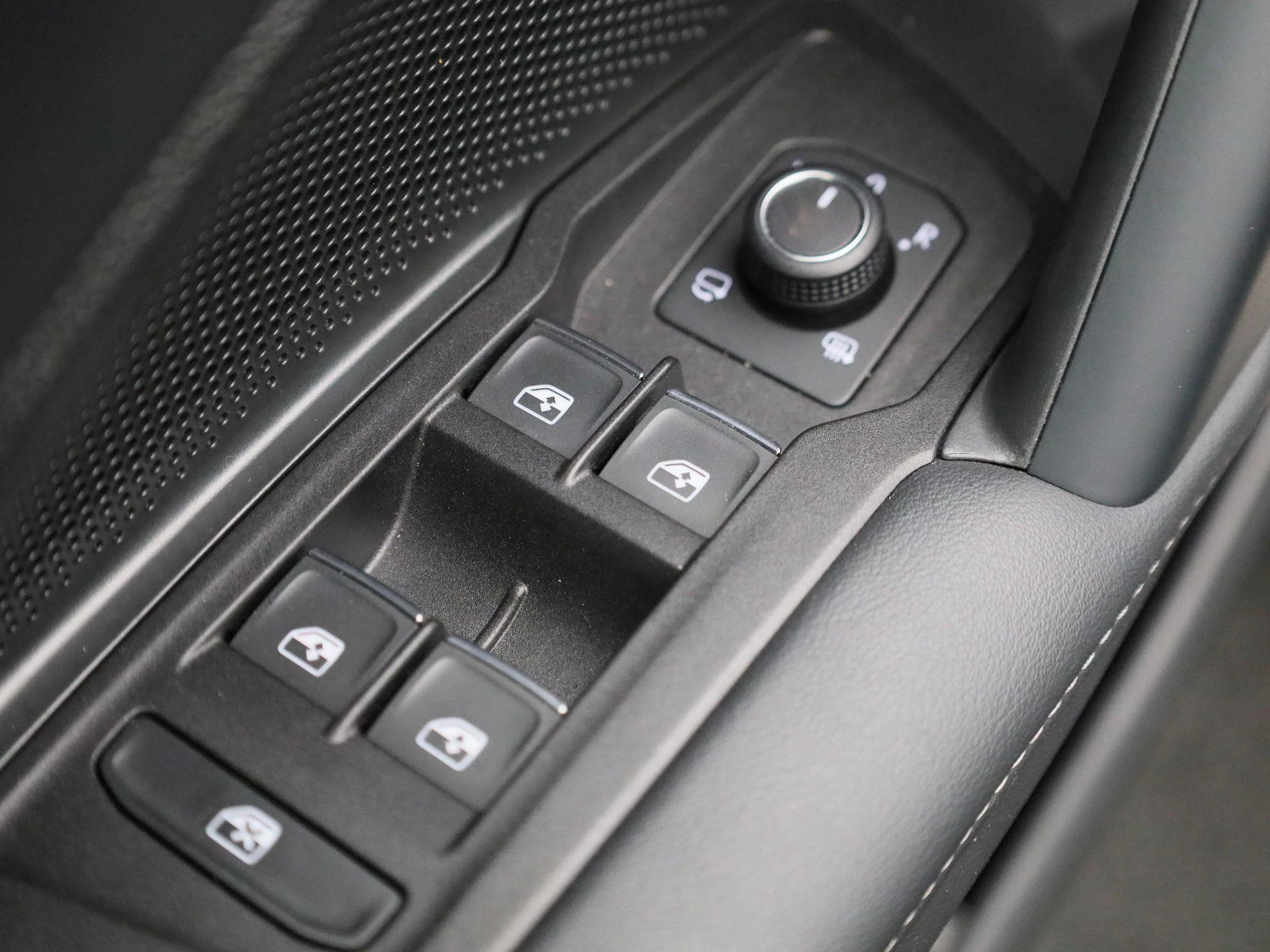 Volkswagen Tiguan 1.5 eHybrid R-Line Edition 204 PK|
