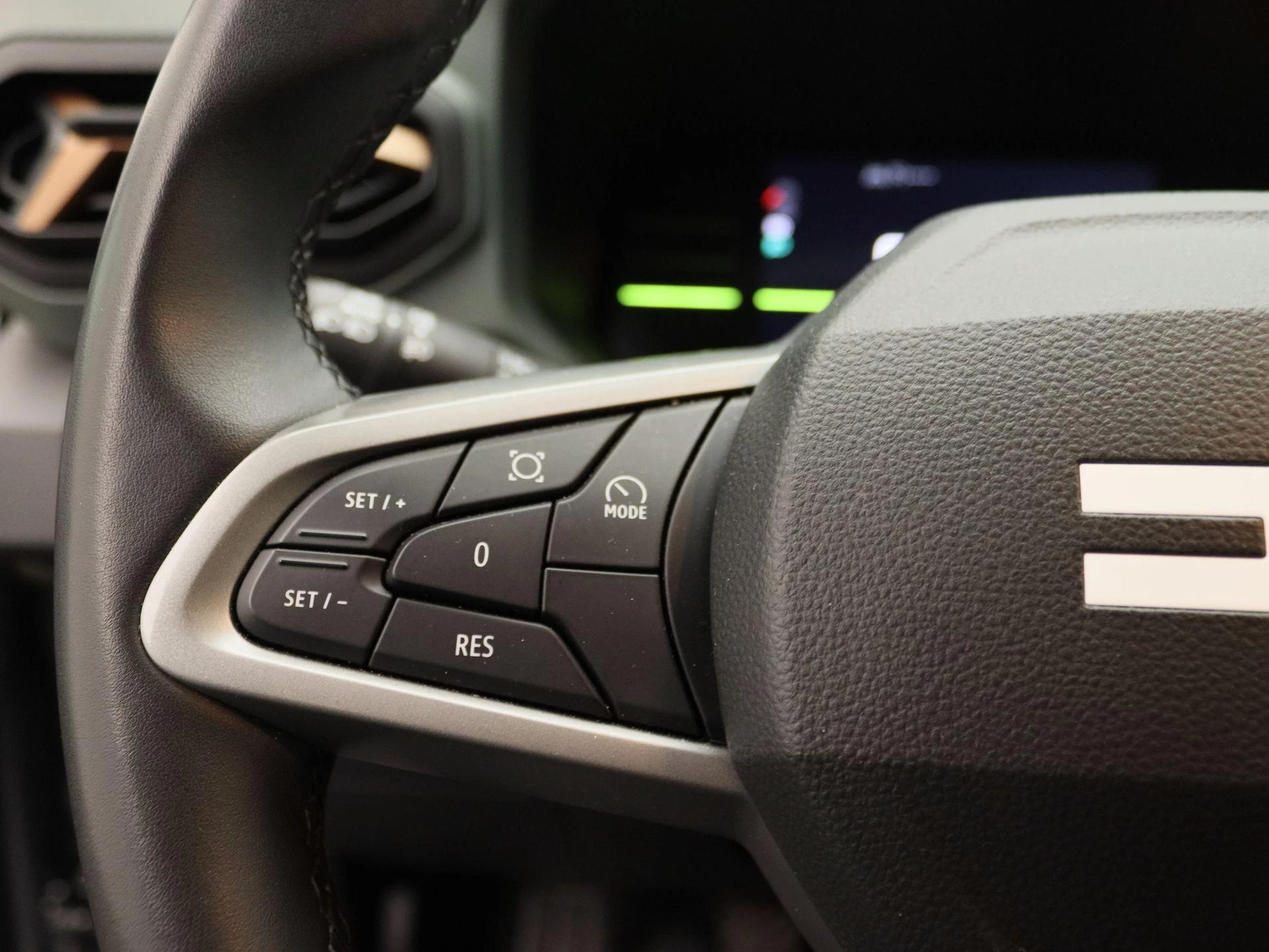 Dacia-Duster-image-18