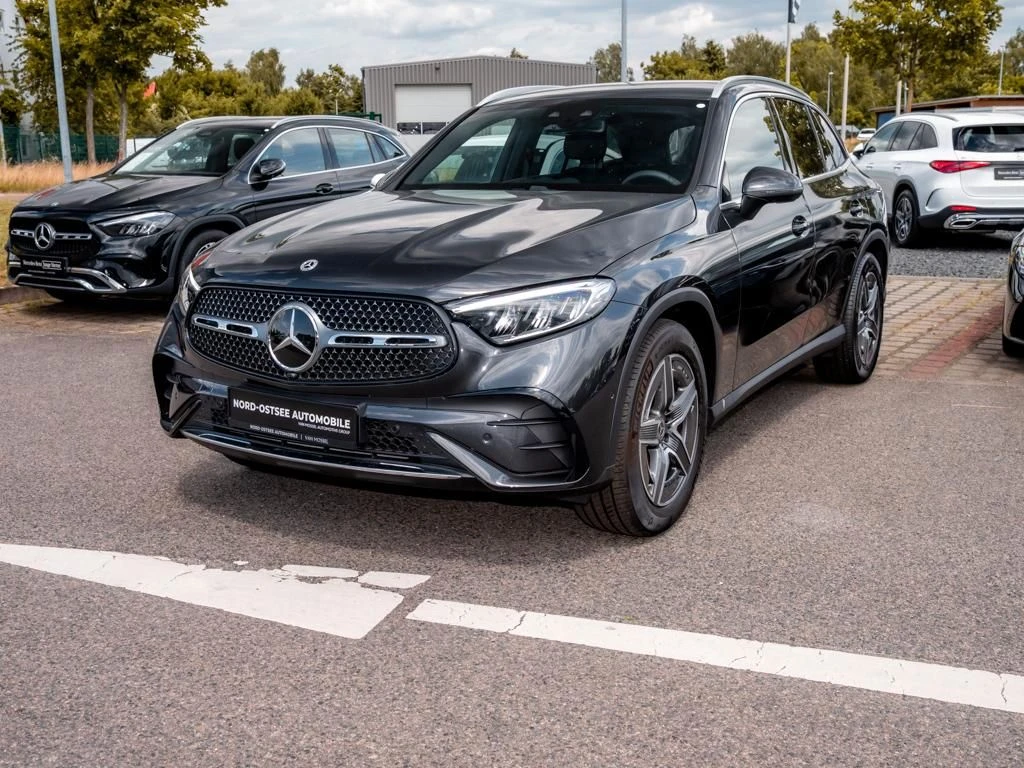 Mercedes-Benz-GLC 300 d-image-7