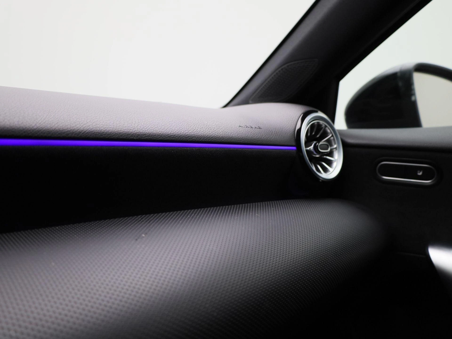 Mercedes-Benz A-Klasse Limousine 180 AMG Line