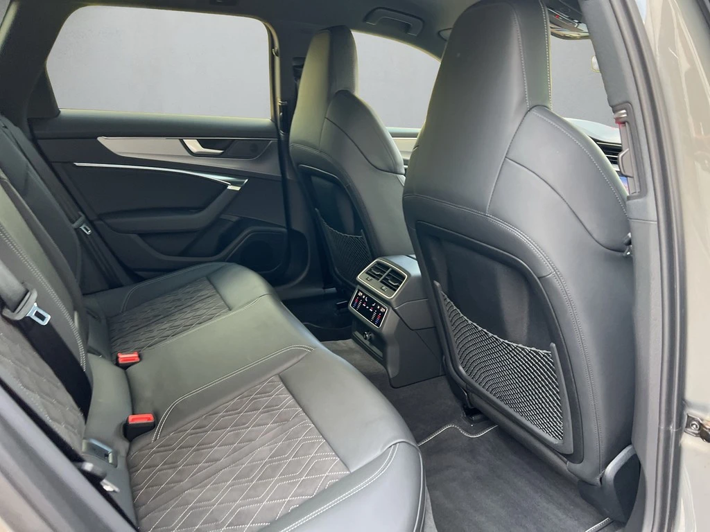 Audi-S6-image-11