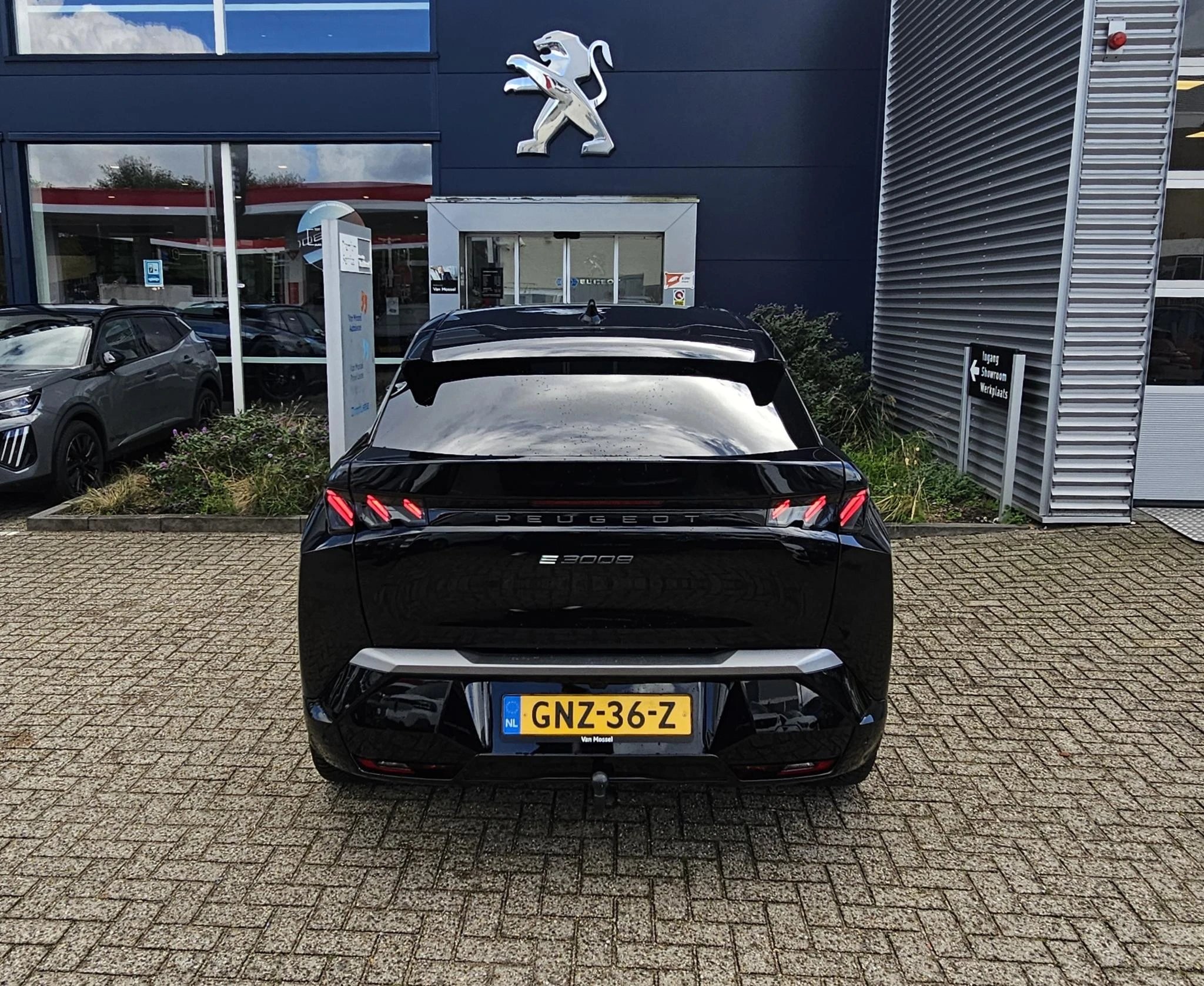 Peugeot-e-3008-image-5