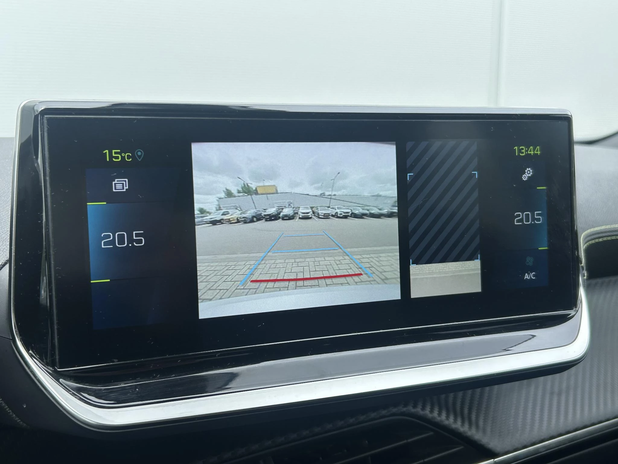 Peugeot e-2008 EV GT 50 kWh
