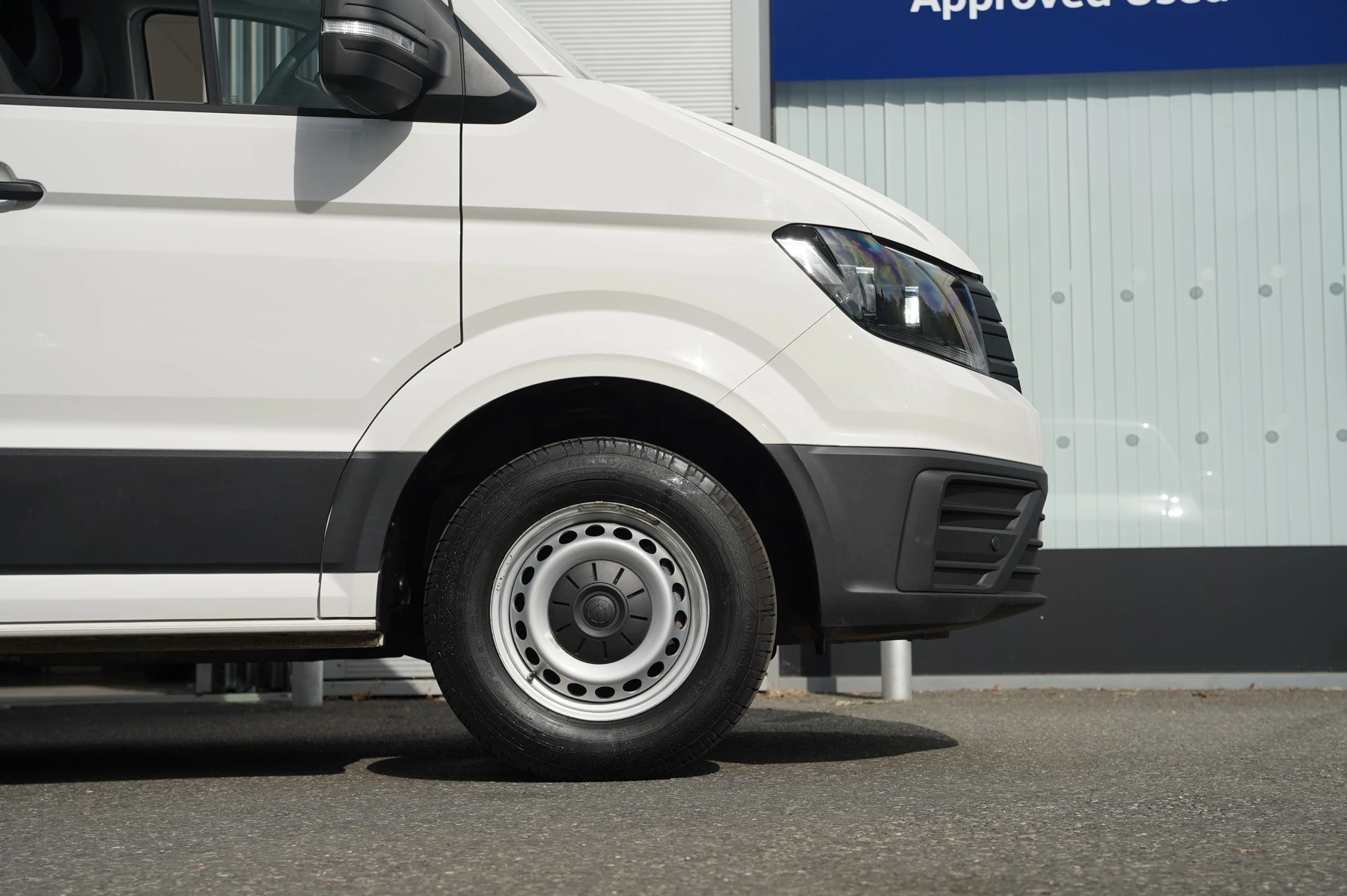 Volkswagen-Crafter-image-23
