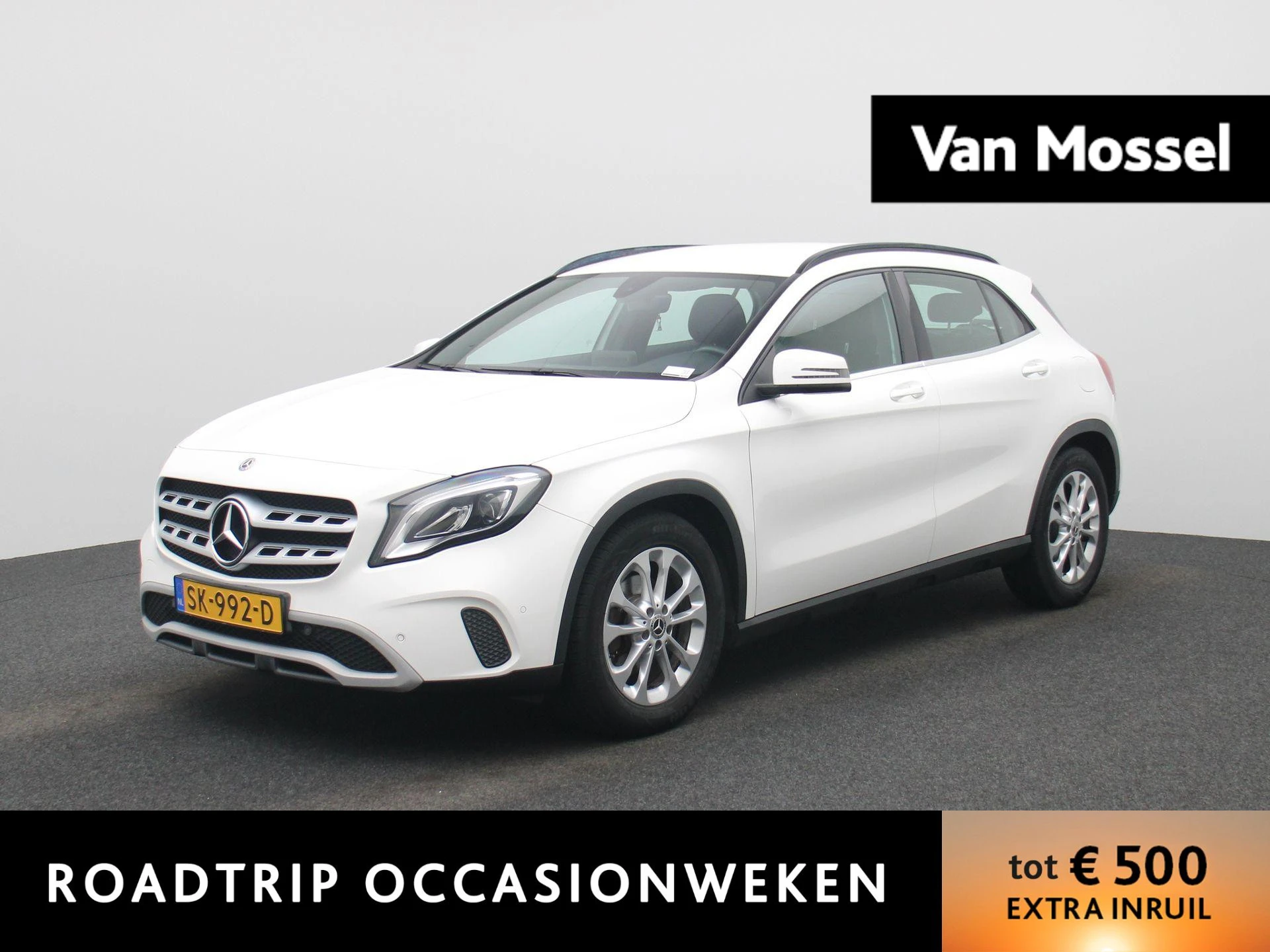 Mercedes-Benz-GLA-image-0