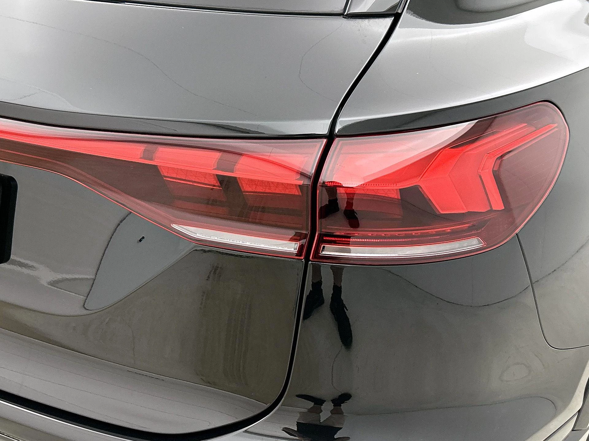 Audi-Q6 e-tron-image-28