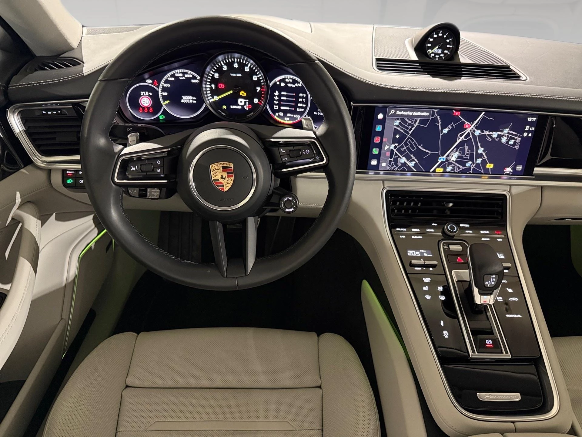 Porsche-Panamera-image-5
