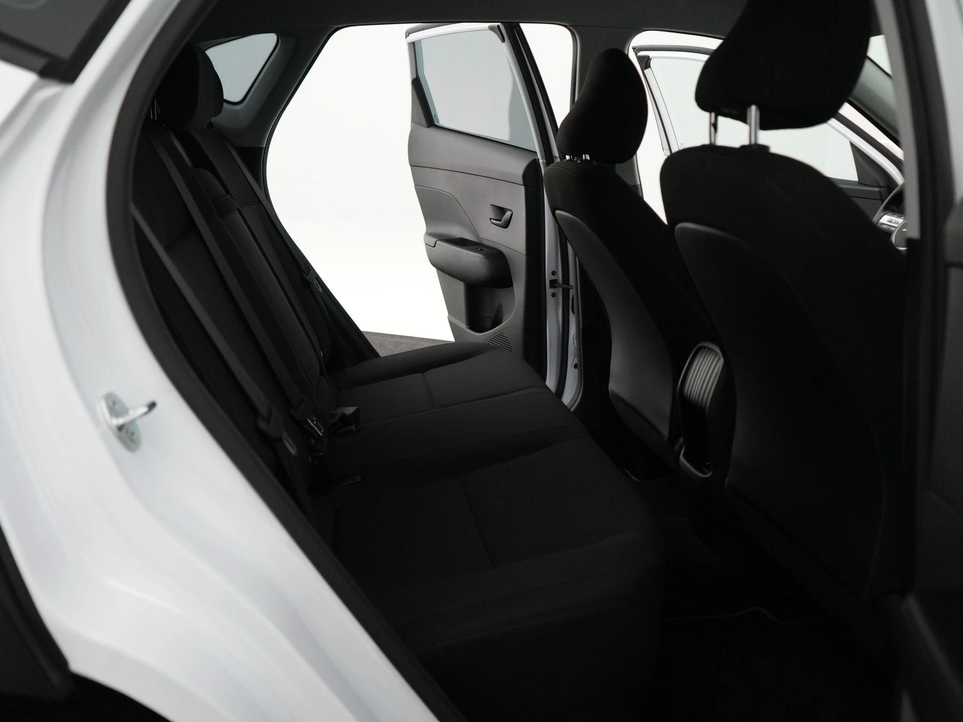 Hyundai-Kona-image-39