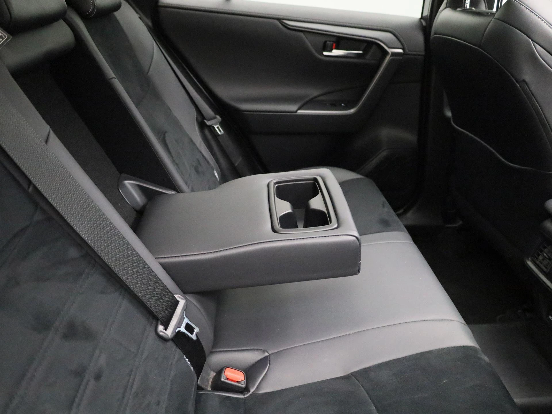 Toyota-RAV4-image-43