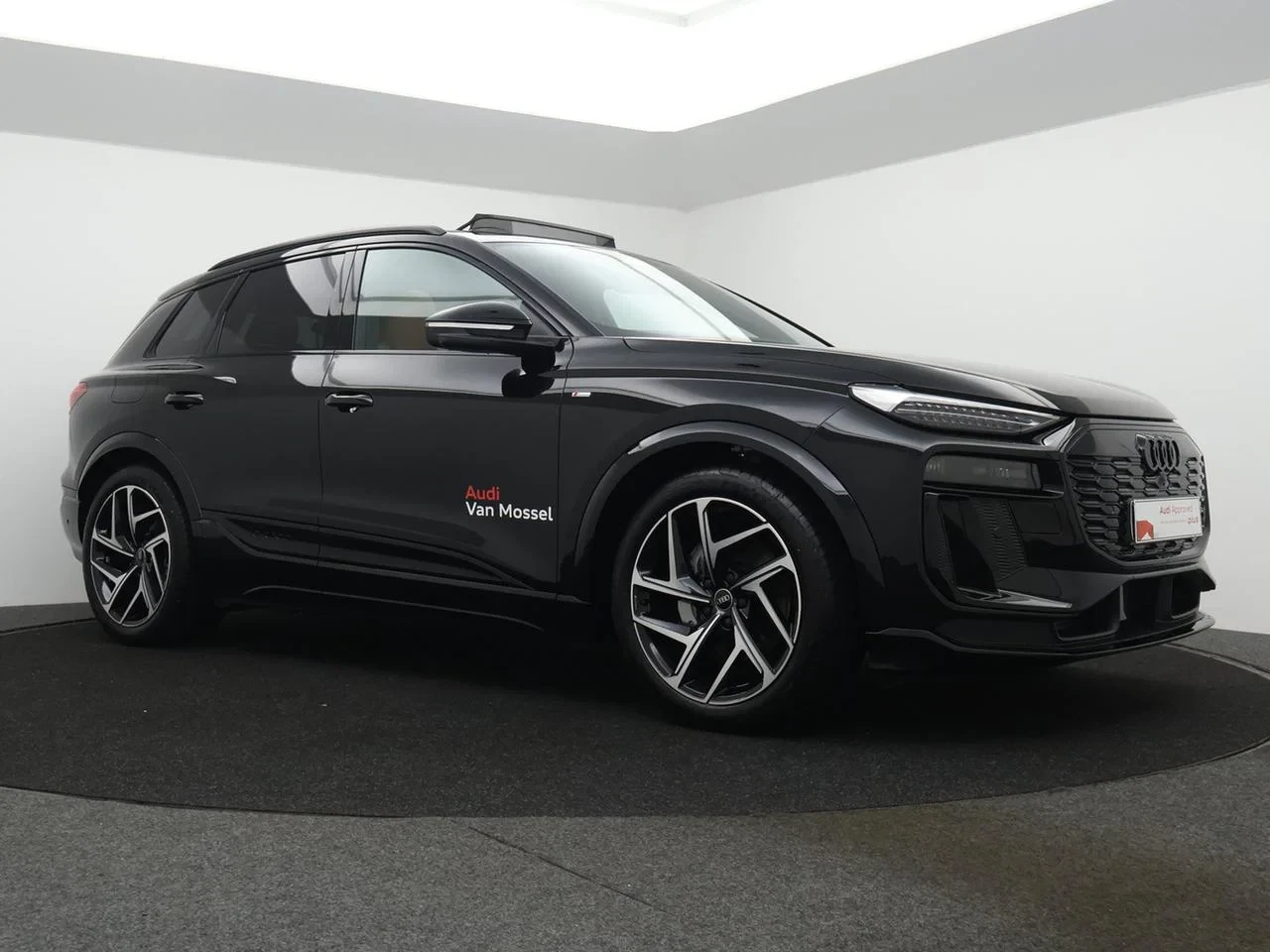 Audi-Q6 e-tron-image-5