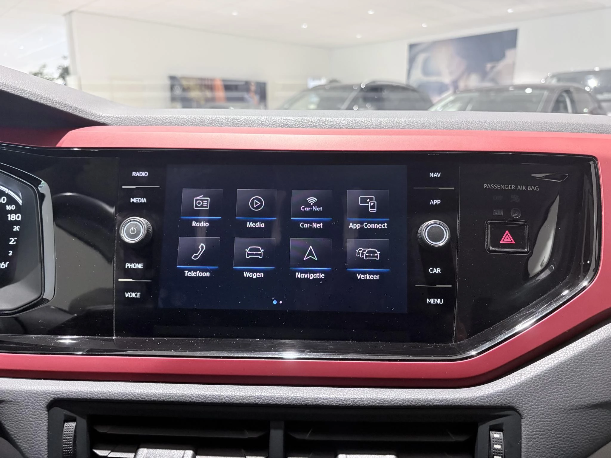 Volkswagen-Polo-image-28