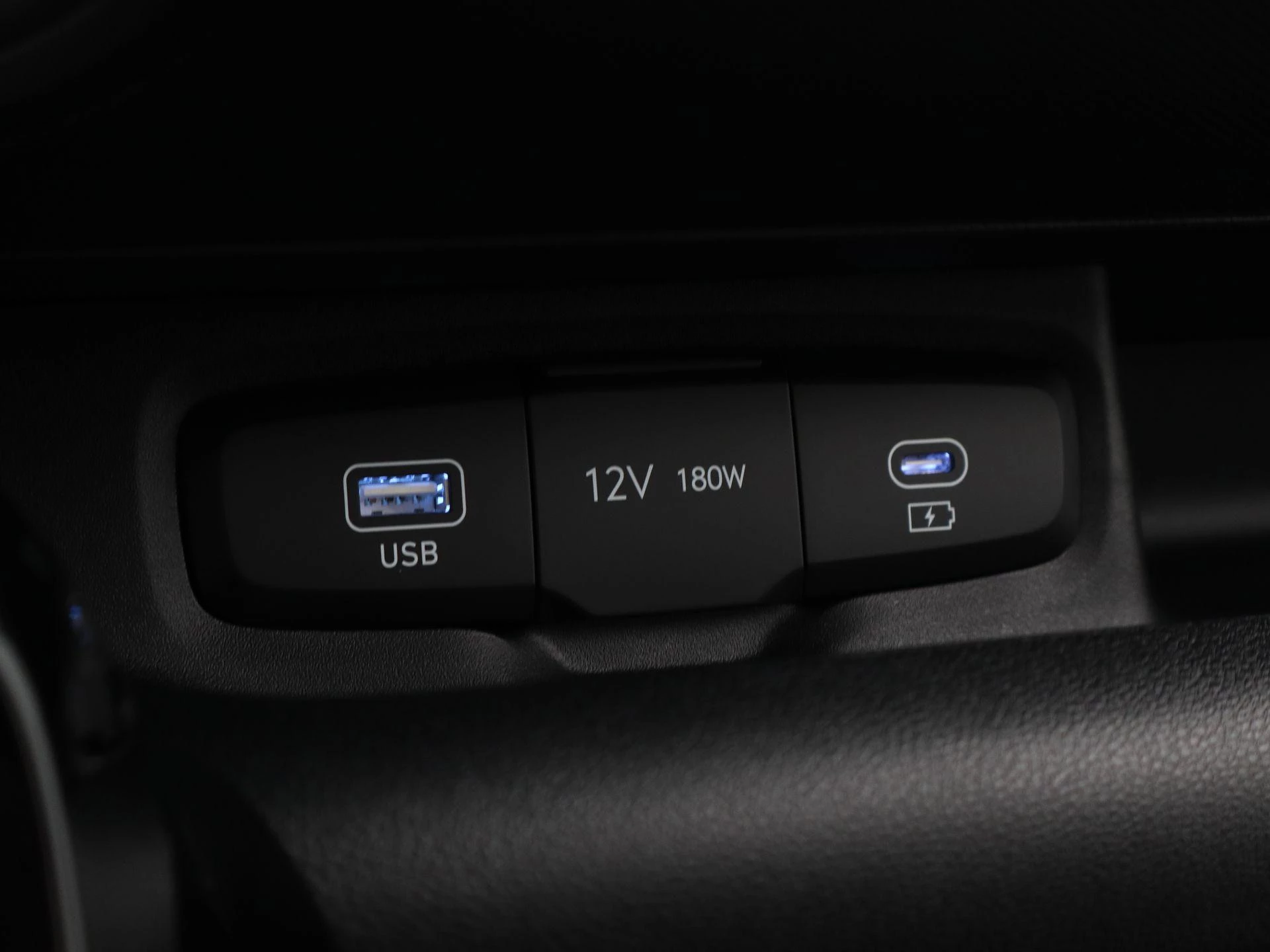 Hyundai-Inster-image-22