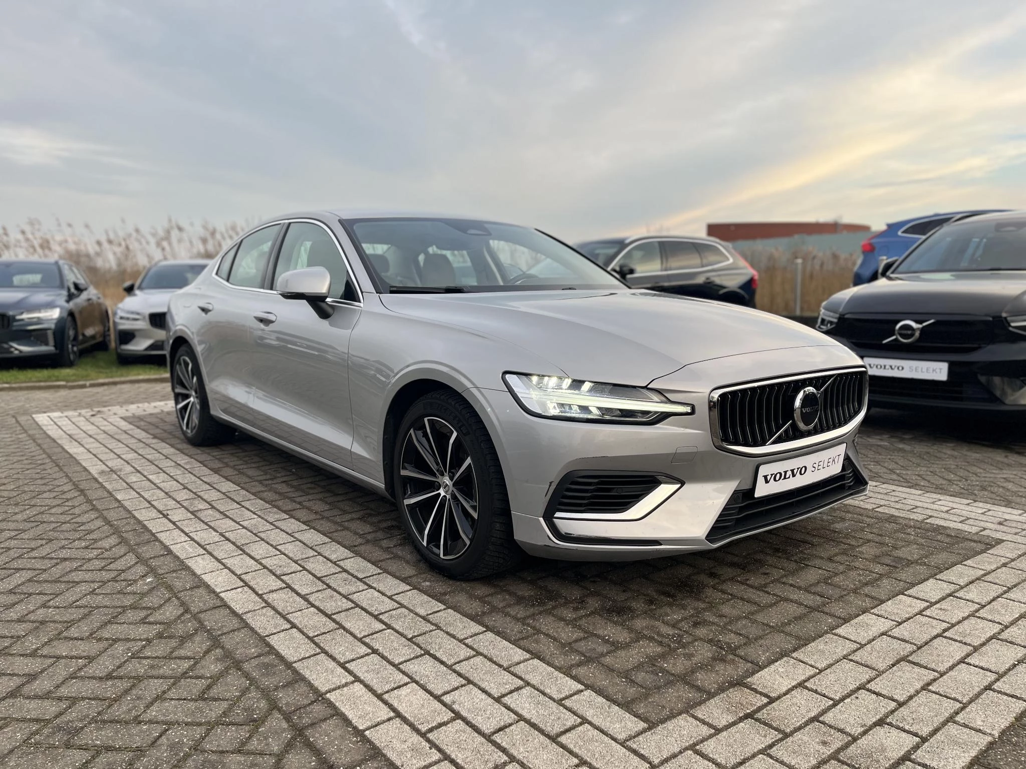 Volvo-S60-image-13