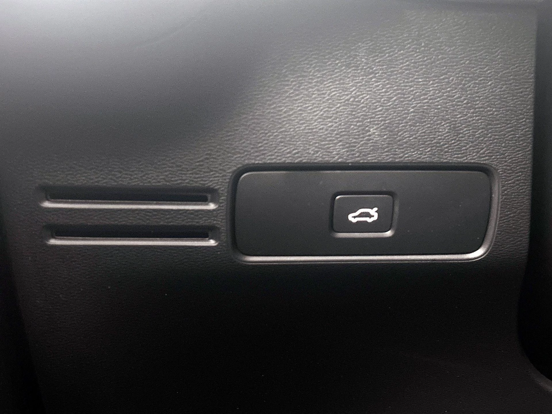 Volvo-XC40-image-21