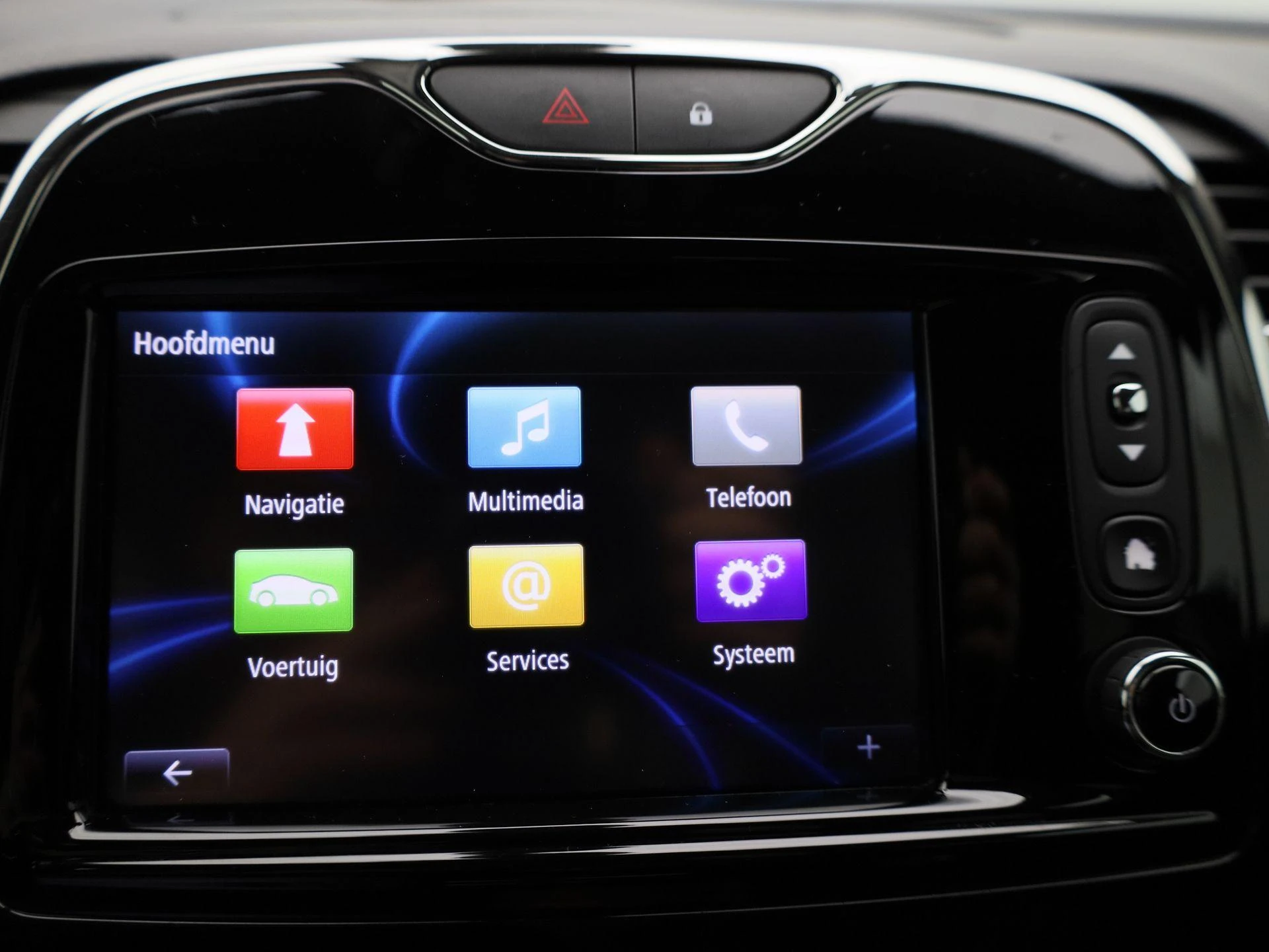 Renault-Captur-image-17