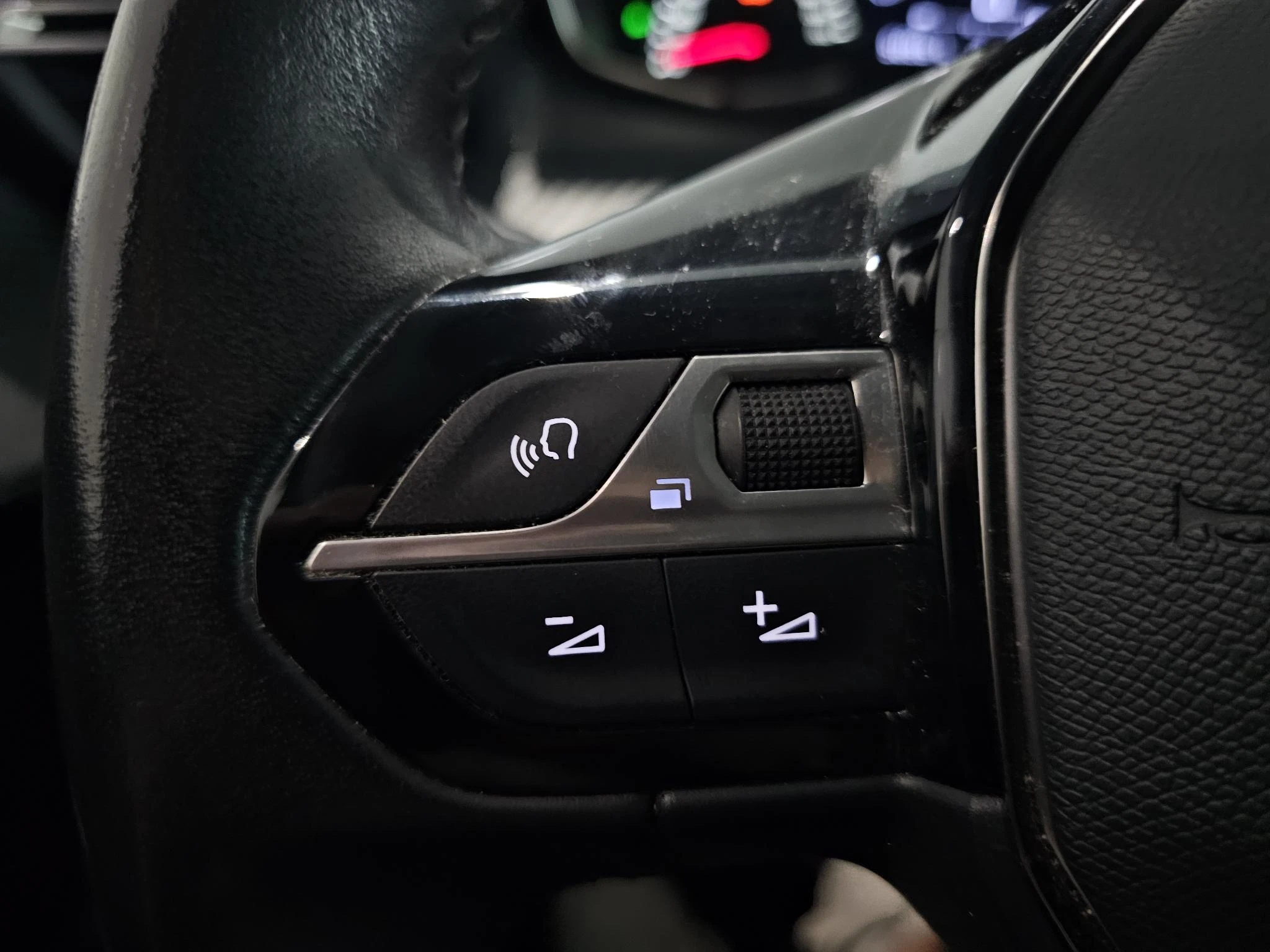 Peugeot-208-image-13
