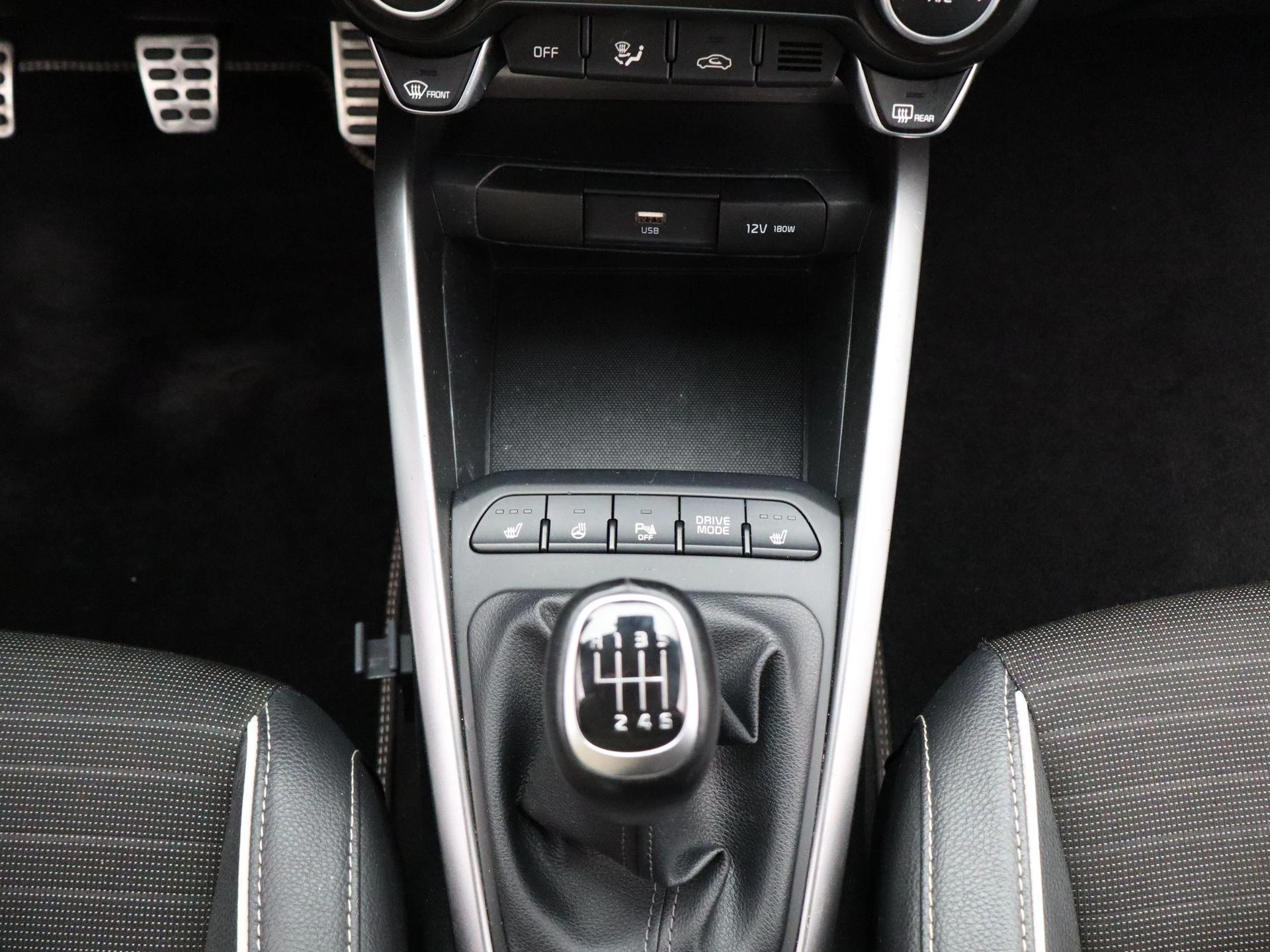 Kia-Stonic-image-15