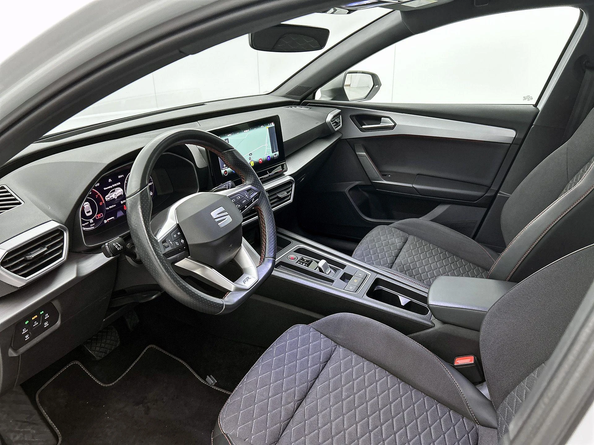 SEAT-Leon-image-15