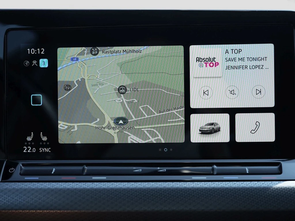 Volkswagen-Golf-image-11