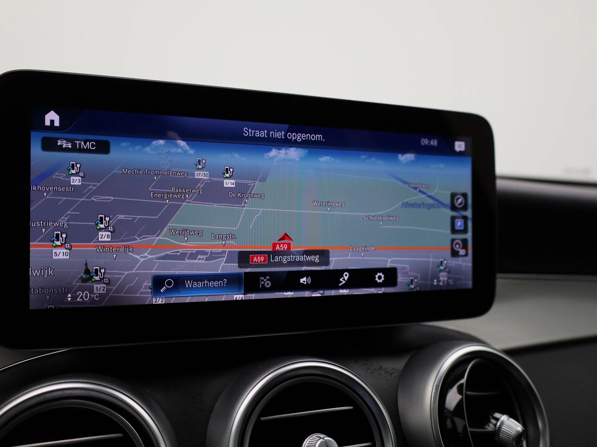 Mercedes-Benz-GLC-image-20