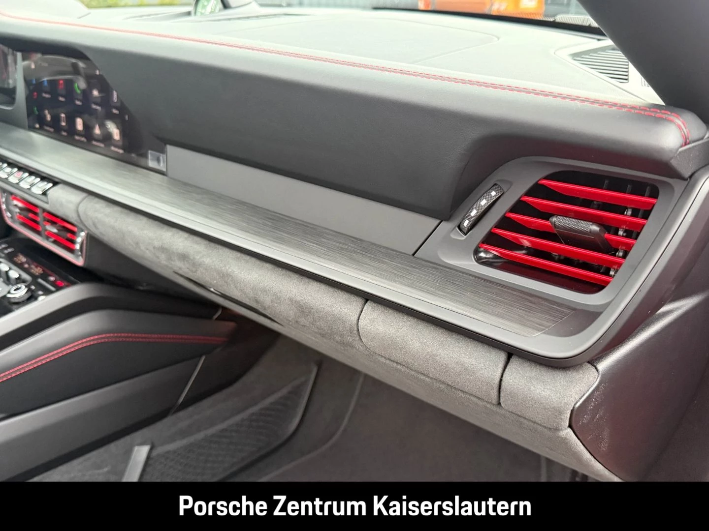 Porsche 911 992 Carrera GTS Cabriolet Liftsystem-VA BOSE carrera gts