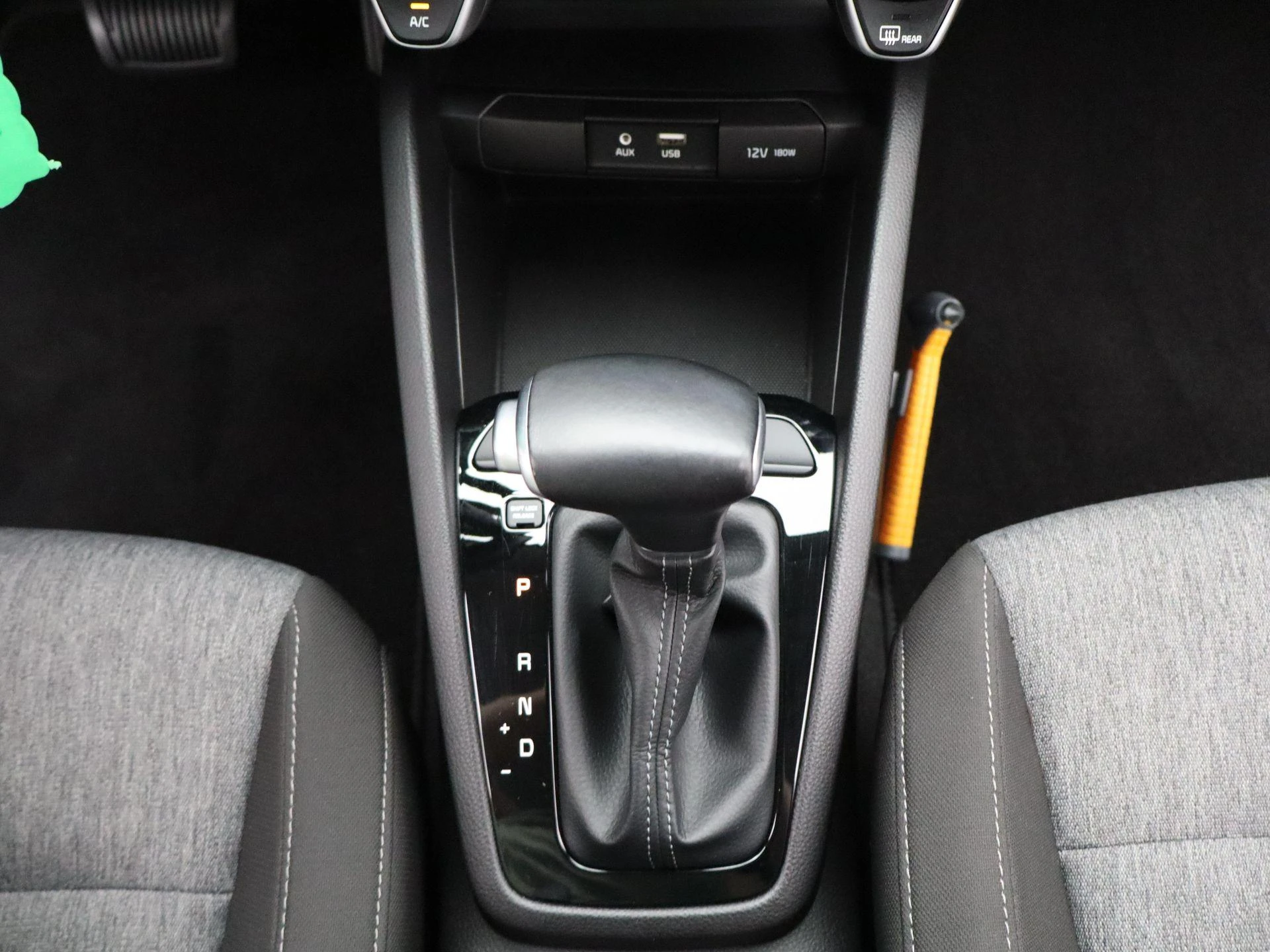 Kia-Stonic-image-9
